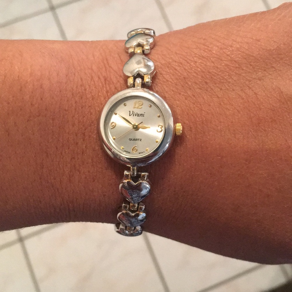 ♦️Final Price♦️Stainless Steel Vivani Quartz Watch